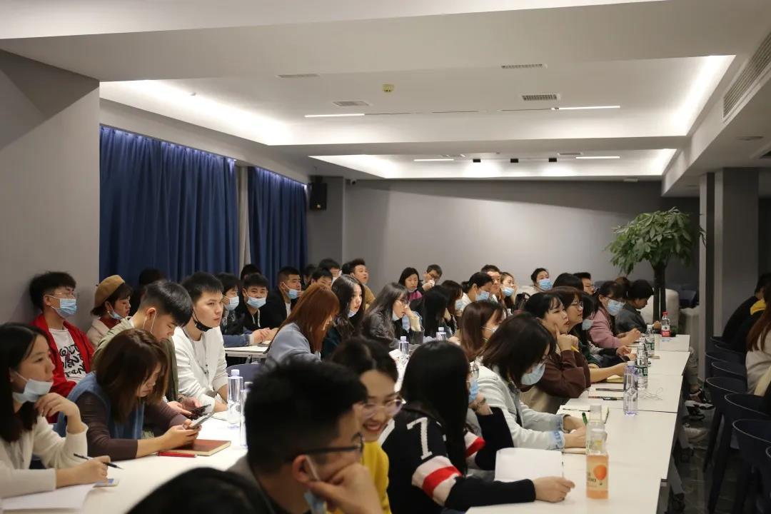山水人家裝飾客服銷售服務培訓